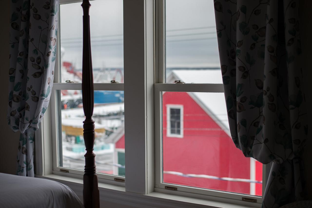 Salt Shaker Deli & Guest house