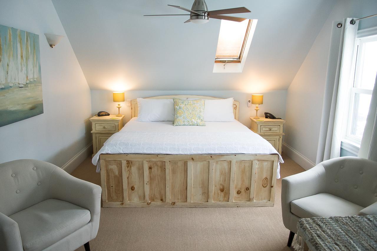 Salt Shaker Deli & Guest house 3*